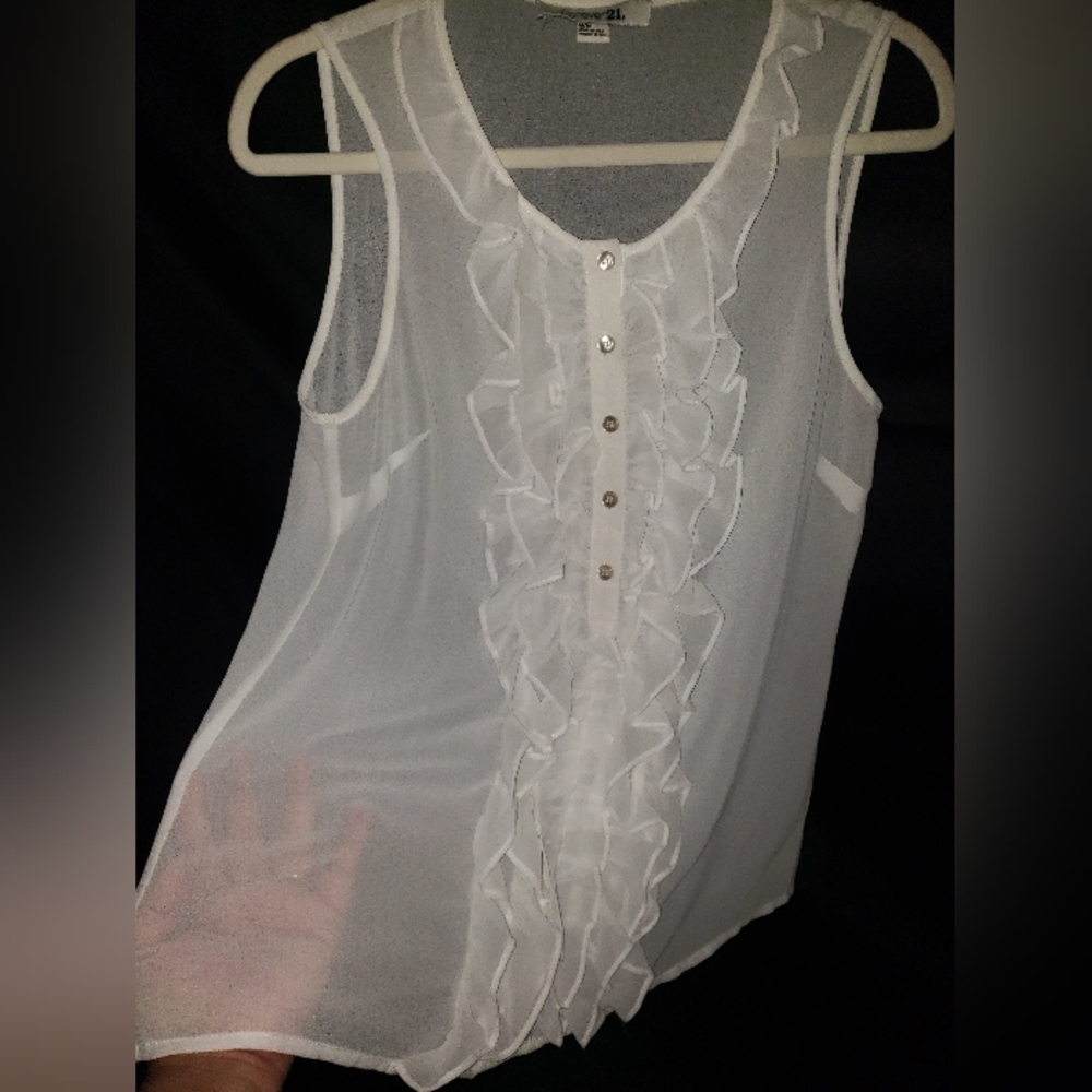 Forever 21 Ruffled blouse - Picture 3 of 5